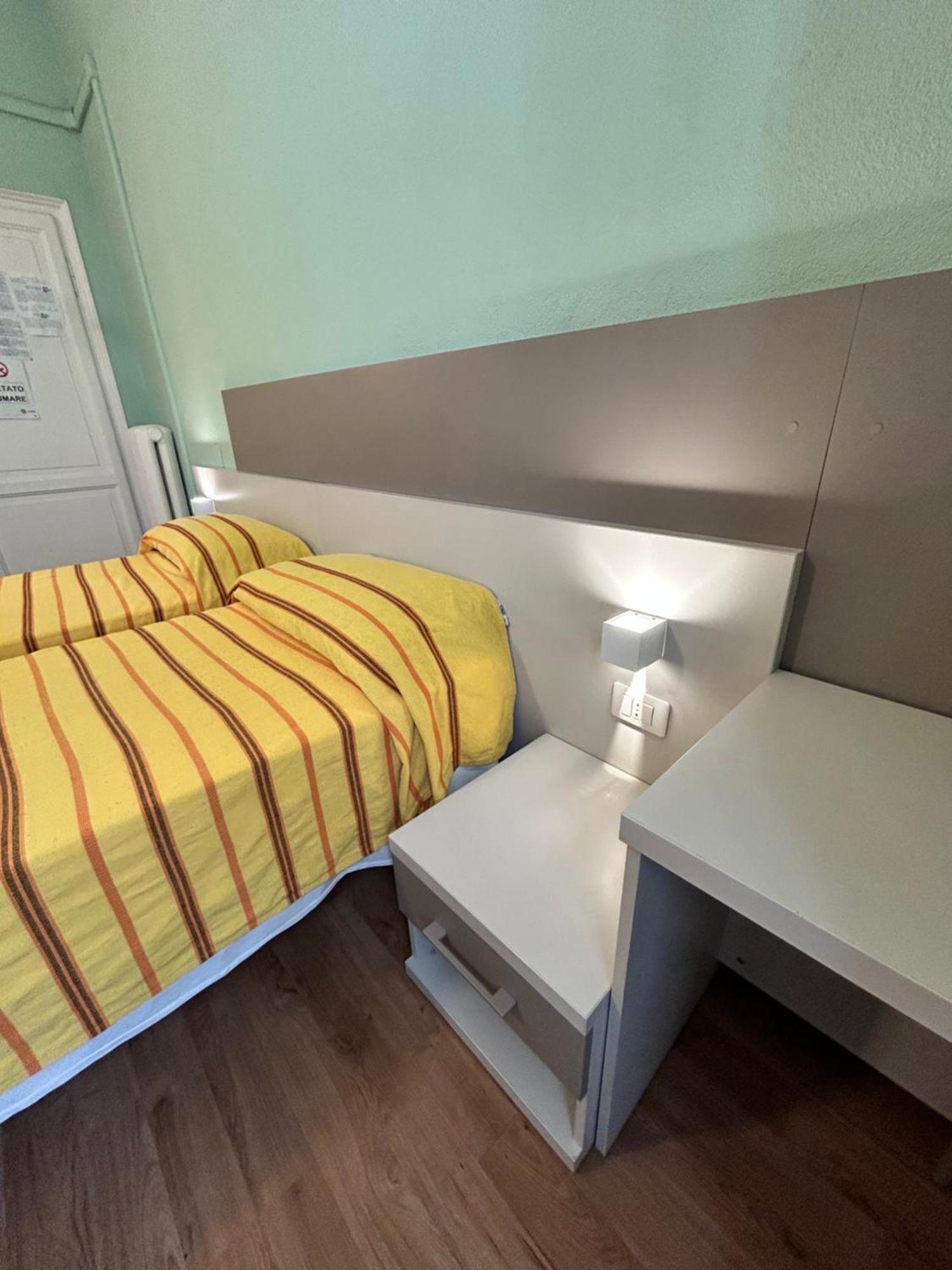Hotel Barone Генуя Екстер'єр фото