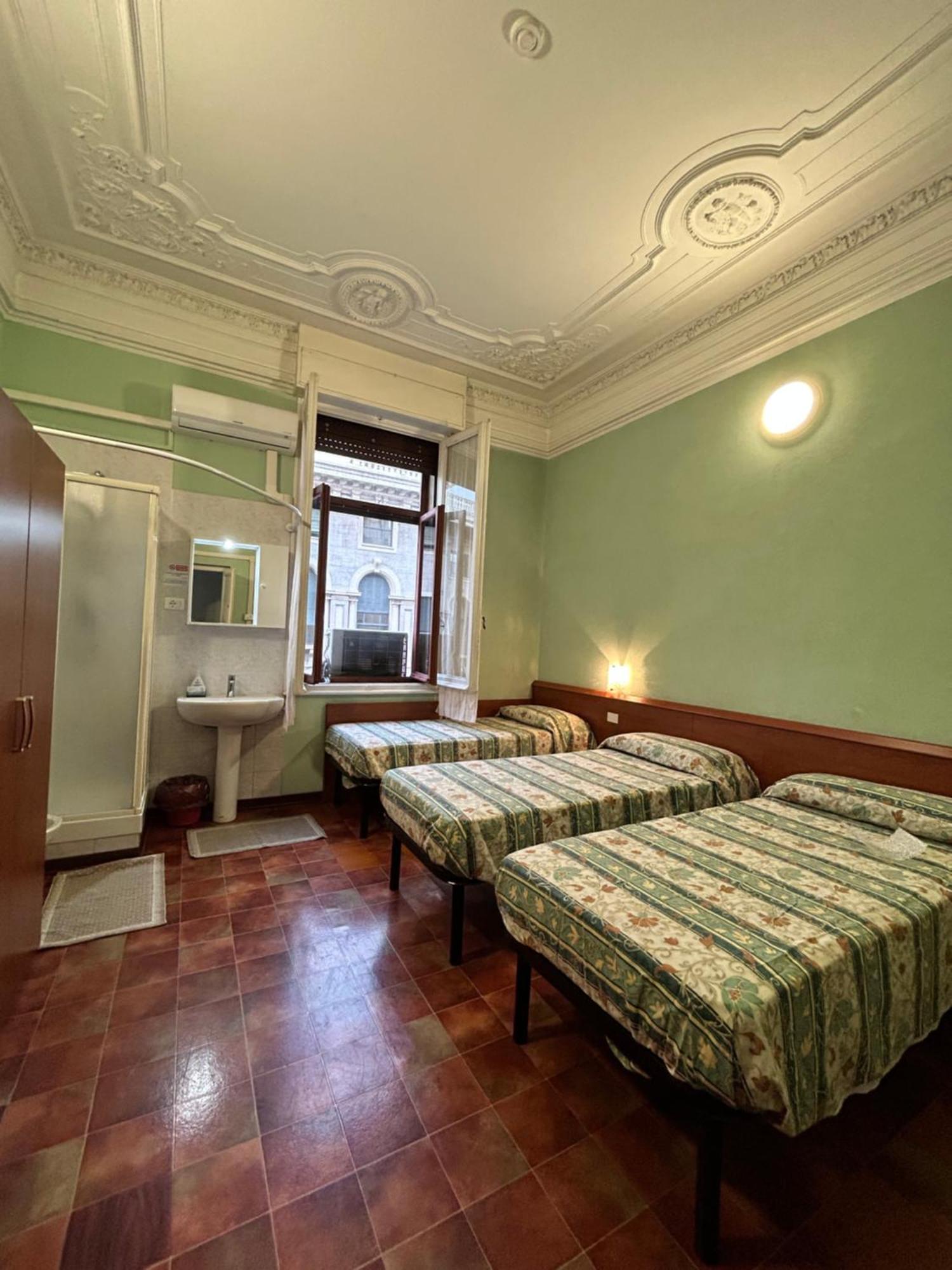Hotel Barone Генуя Екстер'єр фото