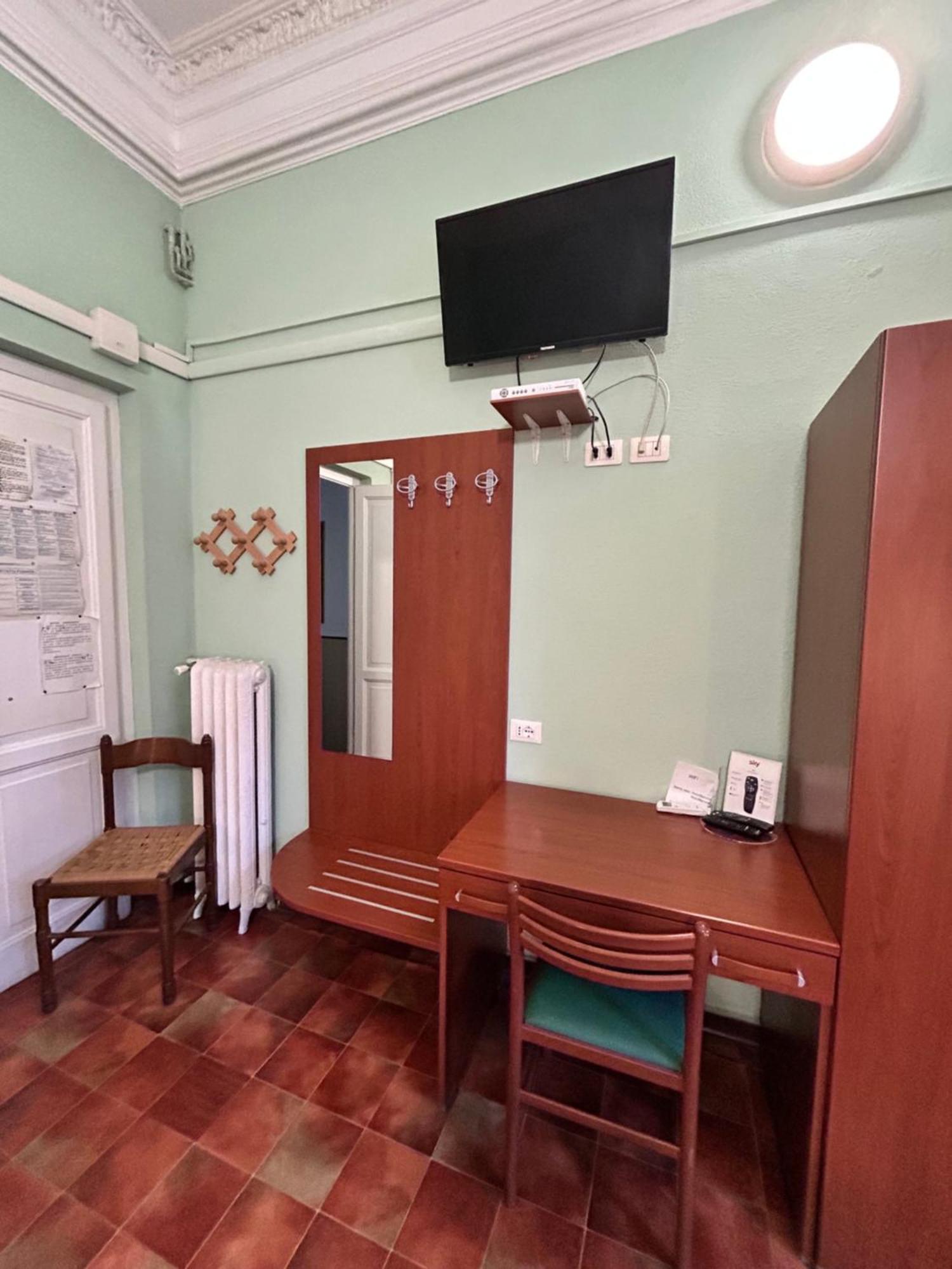 Hotel Barone Генуя Екстер'єр фото