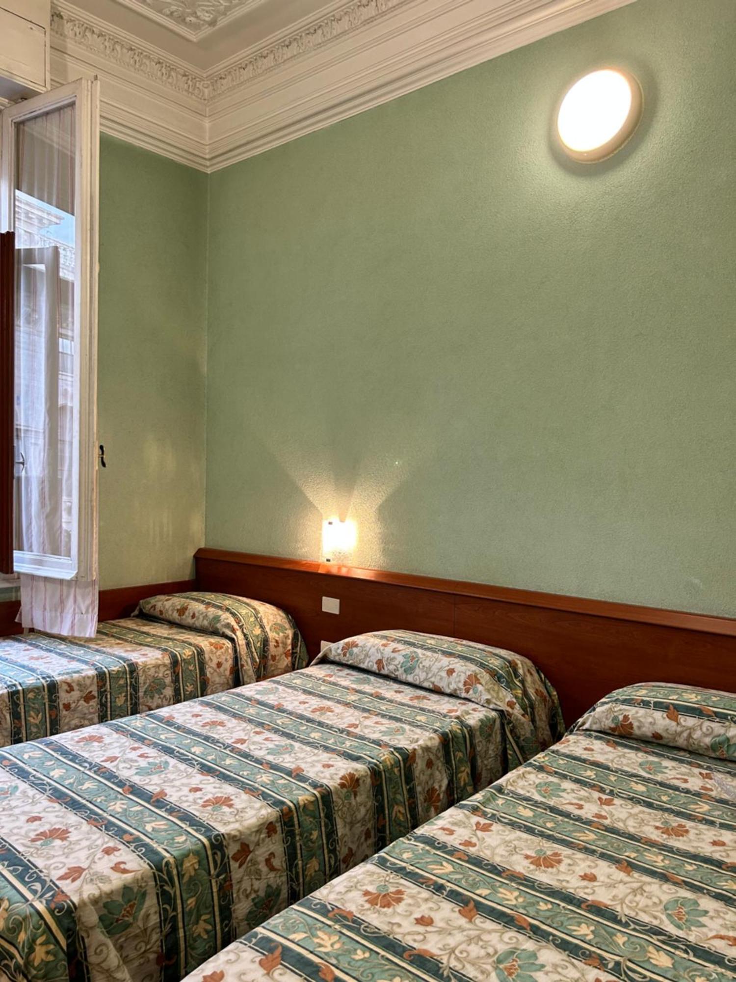 Hotel Barone Генуя Екстер'єр фото