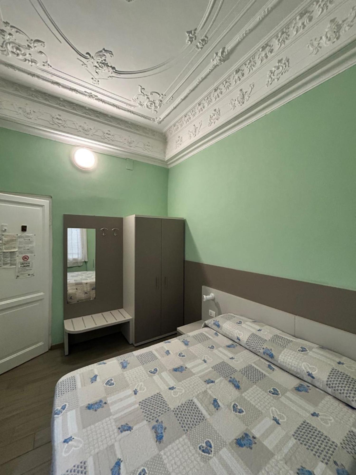 Hotel Barone Генуя Екстер'єр фото